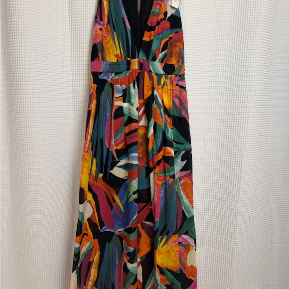 Gabrielle Union Printed Halter
Maxi 100% cotton Dress size M —NEW— - Picture 2 of 7